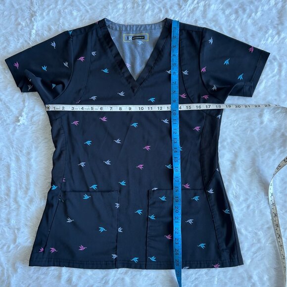 Wonderwink HP Black Scrubs Scrub Top w/ Paper Crane Print V-Neck Pockets - S - Picture 2 of 5
